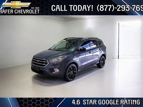 Used 2019 Ford Escape SE image 1