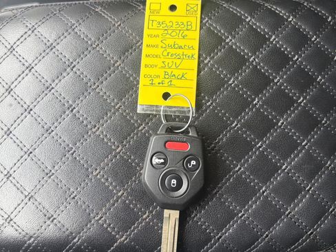 Used 2016 Subaru Crosstrek 2.0i Premium AWD/4WD image 17