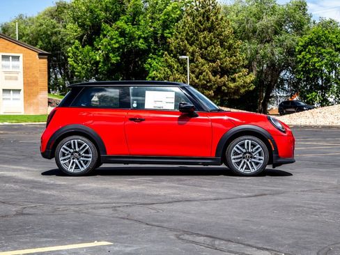 New 2026 MINI Cooper 2-Door Hardtop FWD image 6