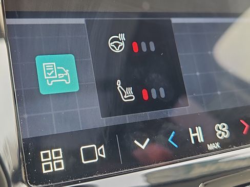 Used 2025 Volvo XC60 T8 Plus w/ Protection Package Premier image 13