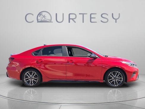Used 2024 Kia Forte GT-Line w/ GT-Line Premium Package FWD image 5