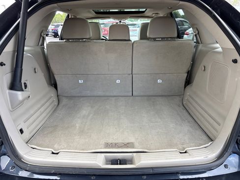 Used 2013 Lincoln MKX FWD image 9