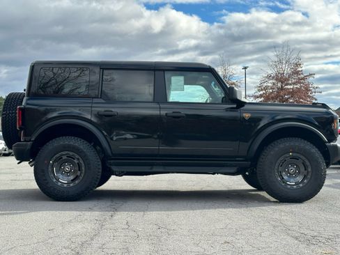 New 2025 Ford Bronco Badlands w/ Sasquatch Package image 11