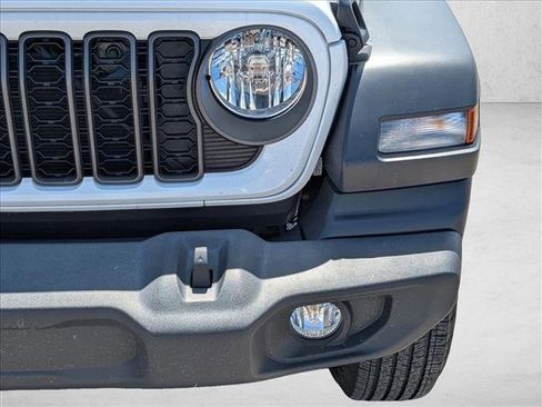 Used 2024 Jeep Wrangler Unlimited Sport AWD/4WD image 9