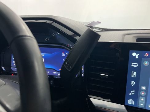 Used 2023 Chevrolet Silverado 1500 LT image 14