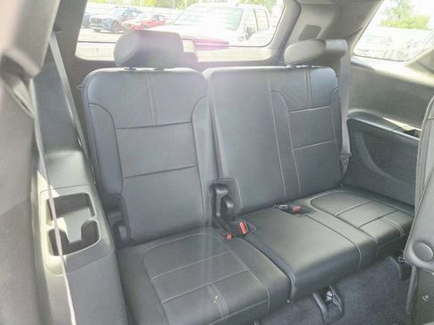 Used 2023 Chevrolet Traverse RS w/ LPO, Cargo Package AWD/4WD image 13
