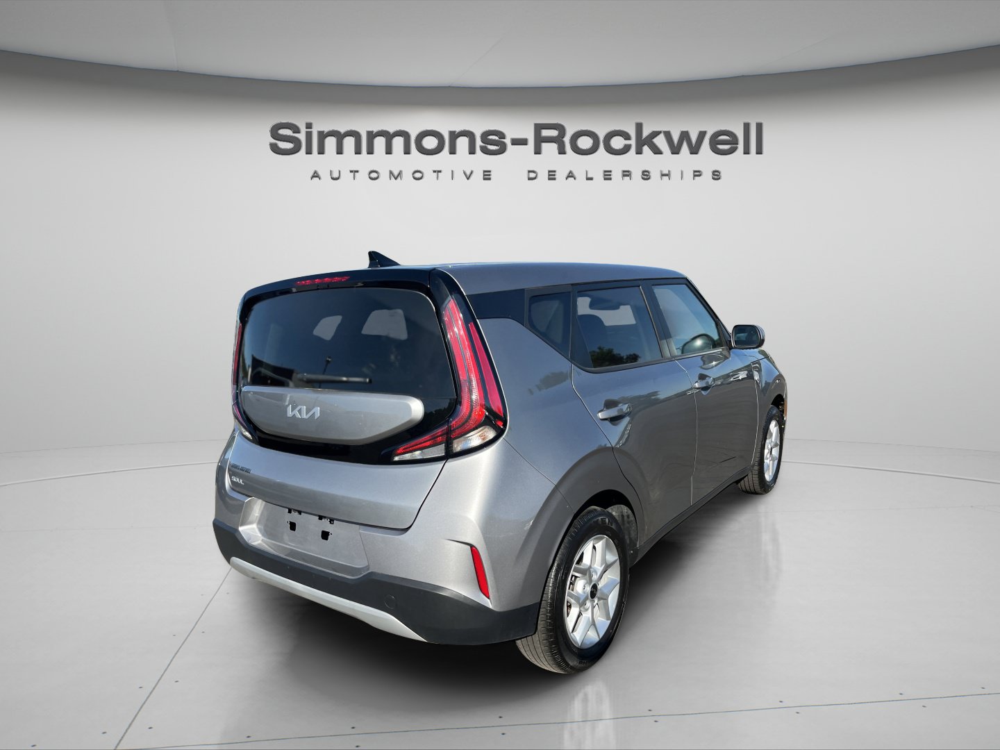 Used 2025 Kia Soul LX w/ LX Technology Package FWD image 5