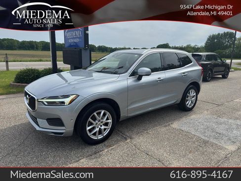 Used 2018 Volvo XC60 T5 Momentum w/ Convenience Package AWD/4WD image 1