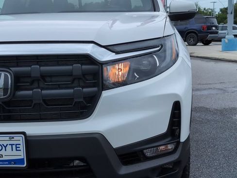Certified 2025 Honda Ridgeline RTL image 12