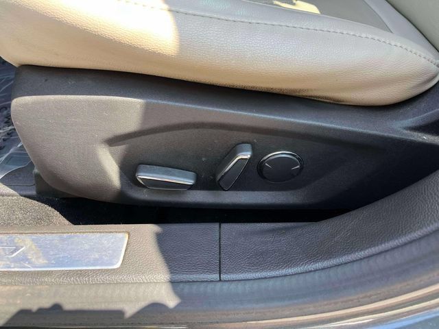Used 2015 Ford Fusion Titanium FWD image 28