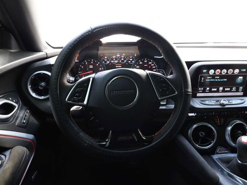 Used 2018 Chevrolet Camaro ZL1 RWD image 17