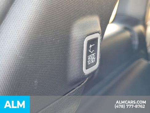 Used 2024 Jeep Grand Cherokee Limited 4xe image 12