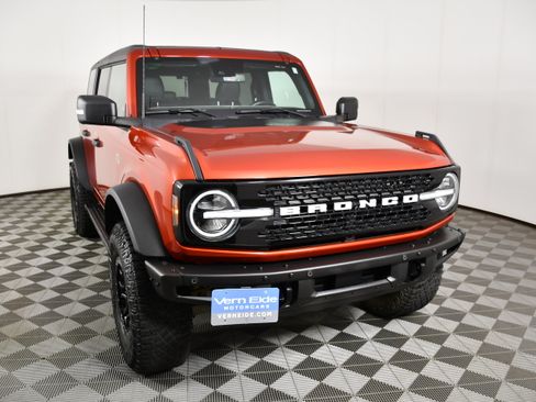 Used 2022 Ford Bronco Wildtrak AWD/4WD image 3
