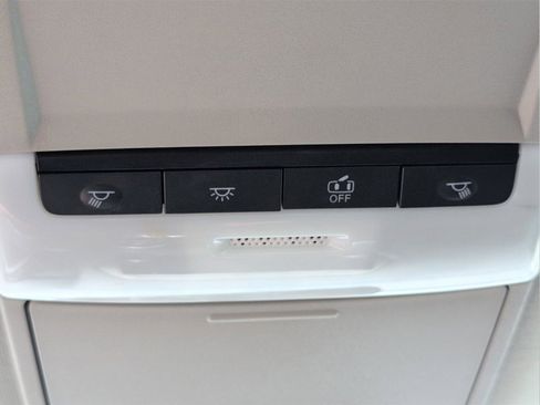 Used 2024 Nissan Sentra S FWD image 16
