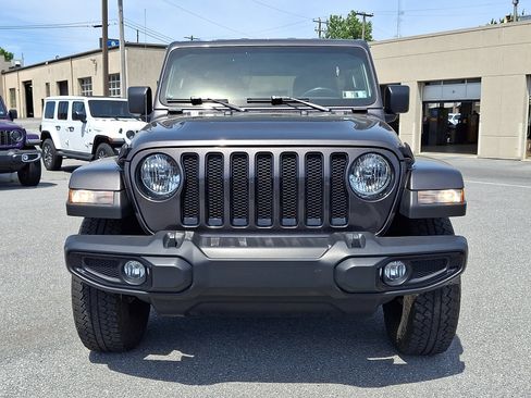 Used 2021 Jeep Wrangler Unlimited Sahara AWD/4WD image 2