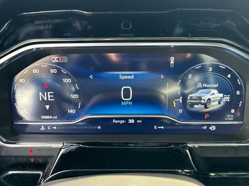 Used 2024 Chevrolet Silverado 1500 LT Trail Boss w/ Convenience Package II image 30