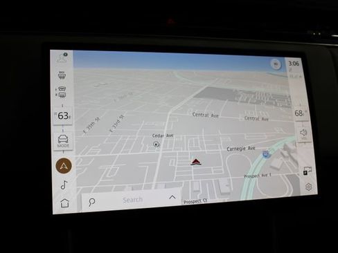 Used 2025 Land Rover Range Rover SE image 22