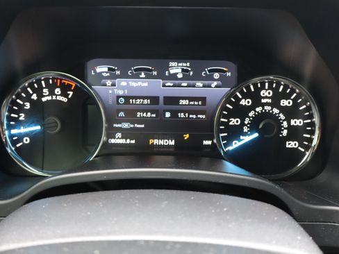 Used 2018 Ford F150 Lariat w/ Equipment Group 502A Luxury image 26