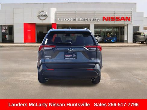 Used 2024 Toyota RAV4 XLE image 3