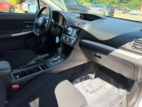 Used 2015 Subaru Crosstrek 2.0i Premium AWD/4WD image 27