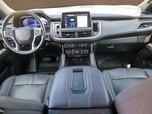 Used 2022 Chevrolet Suburban RST w/ Luxury Package RWD image 28