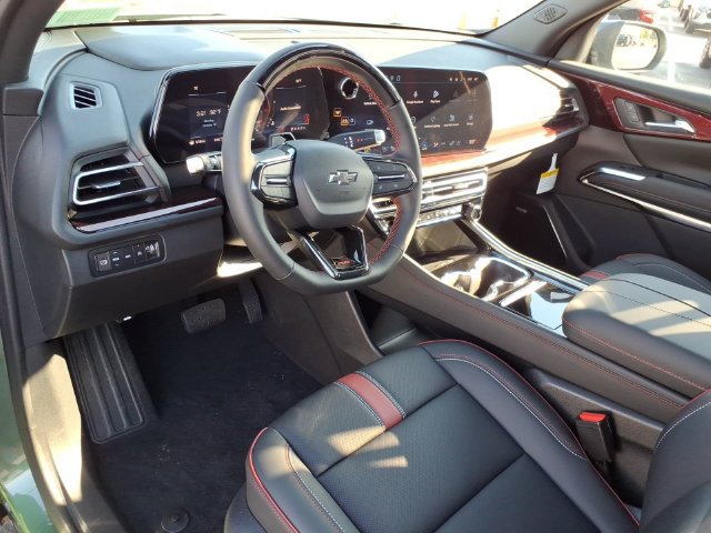 New 2027 Chevrolet Traverse RS w/ LPO, Floor Liner Package AWD/4WD image 5