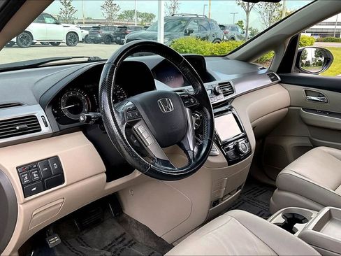 Used 2014 Honda Odyssey EX-L image 16