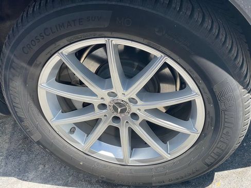 Used 2025 Mercedes-Benz GLE 350 4MATIC image 25