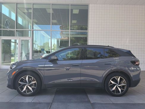 Used 2023 Volkswagen ID.4 S RWD image 2