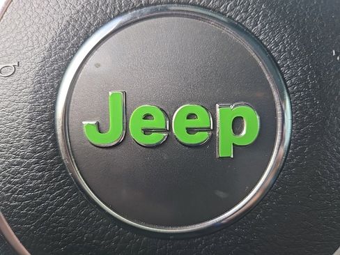 Used 2018 Jeep Wrangler Sport image 92