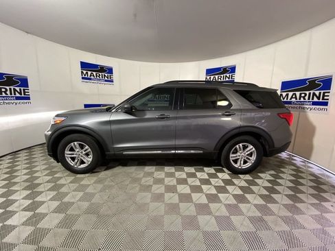 Used 2022 Ford Explorer XLT RWD image 13