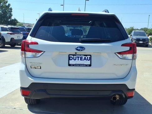Used 2023 Subaru Forester Limited AWD/4WD image 6