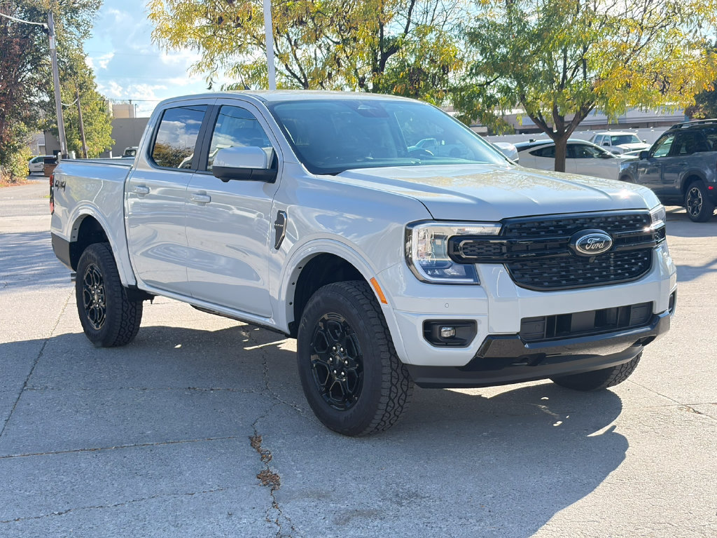 New 2026 Ford Ranger Lariat w/ Black Appearance Package AWD/4WD image 3