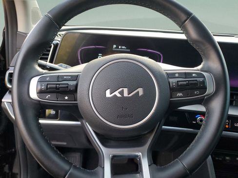 Used 2023 Kia Sportage EX image 18