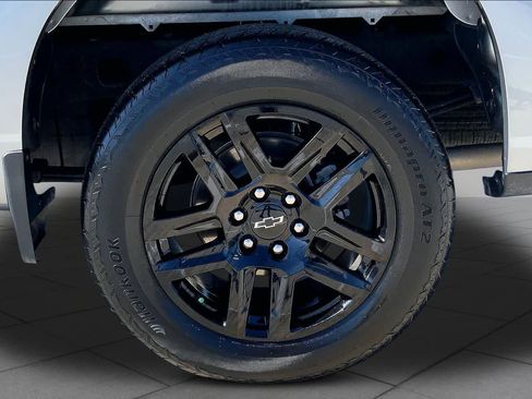 Used 2023 Chevrolet Silverado 1500 RST w/ Z71 Off-Road Package AWD/4WD image 11