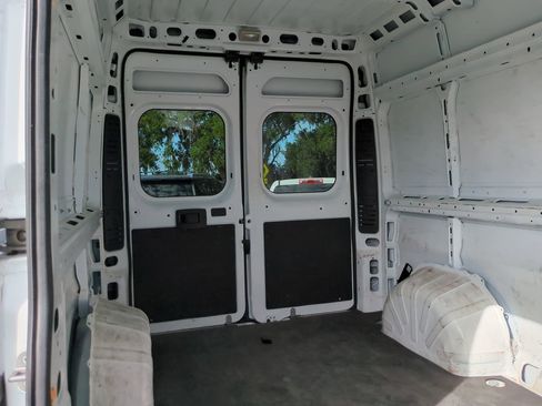 Used 2023 RAM ProMaster 2500 FWD image 13