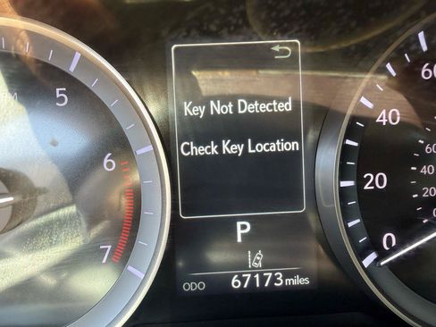 Used 2017 Lexus ES 350 w/ Premium Package FWD image 17
