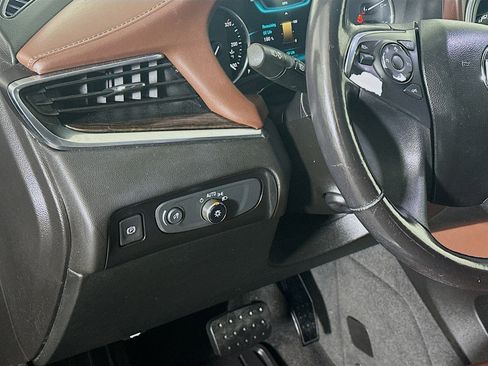 Used 2019 Buick Enclave Avenir w/ Avenir Technology Package image 17