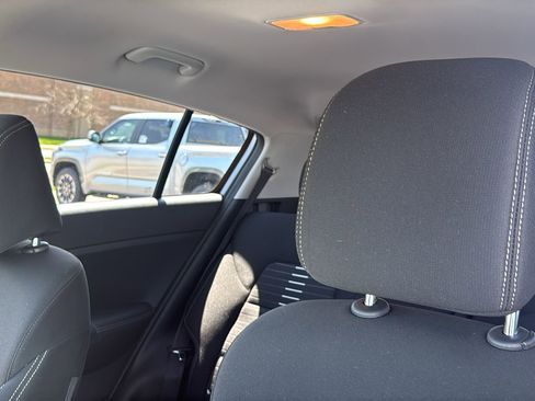 Used 2018 Kia Sportage LX FWD image 16