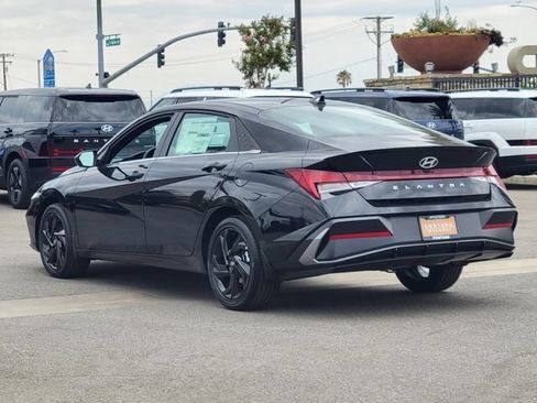 New 2026 Hyundai Elantra SEL Sport FWD image 3