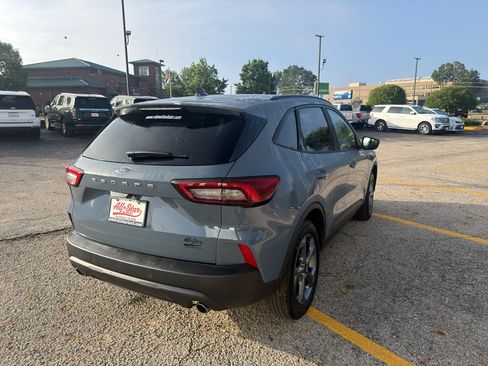 Used 2025 Ford Escape ST-Line w/ Tech Pack #1 FWD image 5