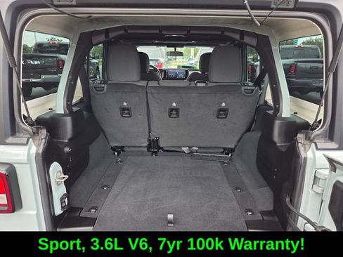 Used 2024 Jeep Wrangler Unlimited Sport AWD/4WD image 17