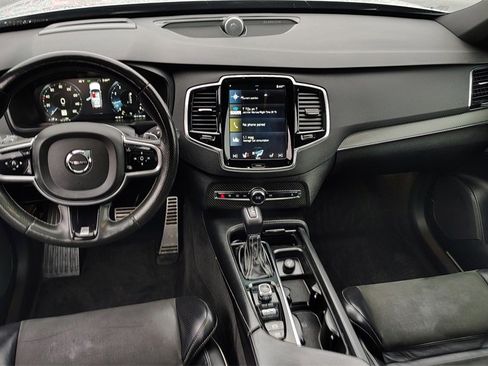 Used 2018 Volvo XC90 T6 R-Design w/ Convenience Package image 12