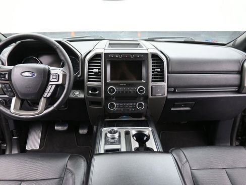 Used 2018 Ford Expedition XLT w/ Equipment Group 202A image 14