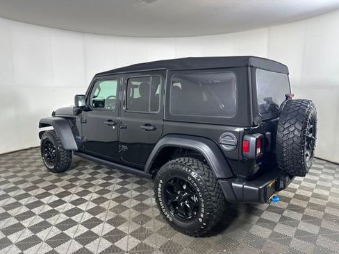 Used 2023 Jeep Wrangler Unlimited w/ Cold Weather Group image 5