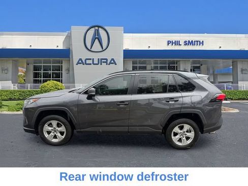 Used 2021 Toyota RAV4 XLE AWD/4WD image 10