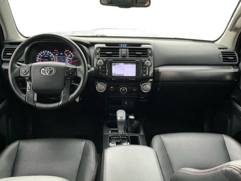 Used 2019 Toyota 4Runner TRD Off-Road Premium AWD/4WD image 17