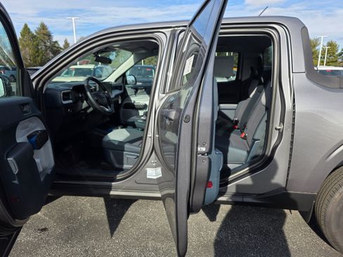 New 2026 Ford Maverick XLT image 10