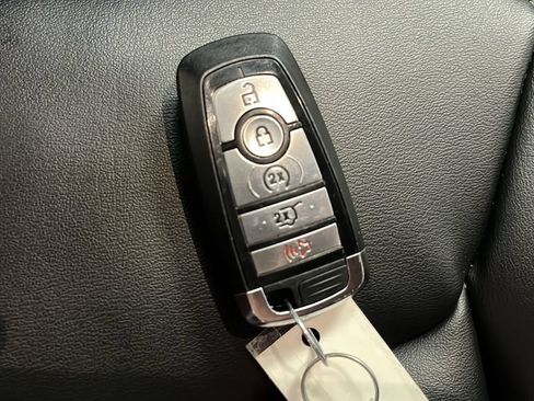 Used 2023 Ford Explorer XLT w/ Equipment Group 202A AWD/4WD image 38