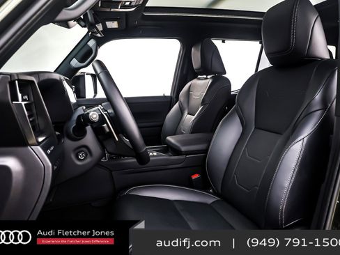 Used 2025 Lexus GX 550 image 17